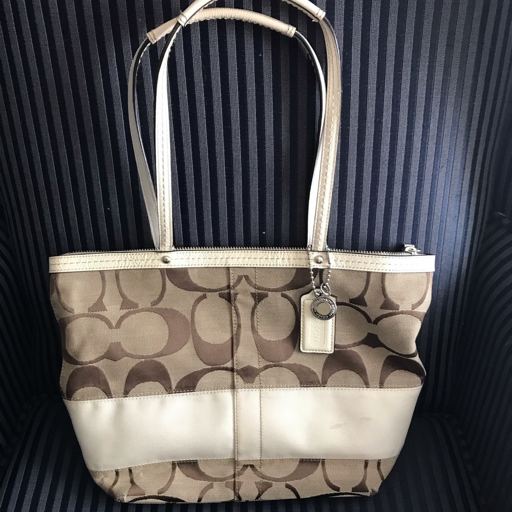 Authentic Coach Purse (offers welcome!)